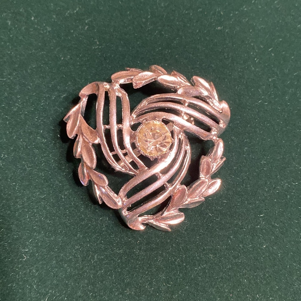 Silvertone Rhinestone Pin - Picture 6 of 16